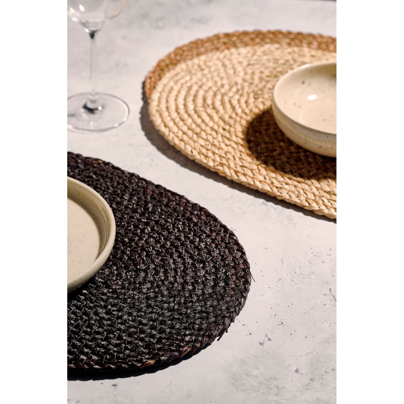 Set de table oval noir